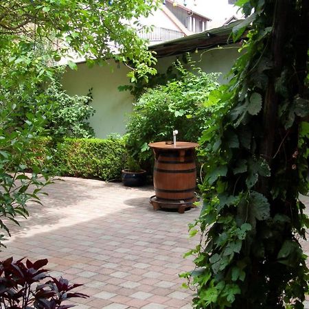 Apartmenthaus "Zum Birnbaum" Rosstal Exterior foto